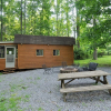 Отель Sleepy Creek - Creekside Escape, фото 12