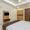 Отель Vista Rooms At Mahipalpur, фото 9