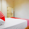 Отель Oyo 91648 Losari Homestay, фото 14