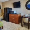 Отель PineCrest Inn & Suites, фото 7