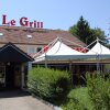 Отель Logis Hôtel Restaurant Le Grill в Лон-ле-Сонье