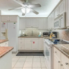 Отель Lush Tropical Plantings In A Gated Compound Located Directly On The Florida Bay 1 Bedroom Cottage by, фото 5