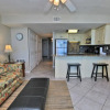 Отель Island Winds West by Youngs Suncoast, фото 10