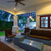 Отель Spacious 3 bedroom villa with private pool and jacuzzi, фото 2