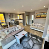 Отель Luxury 5 Penthouse Greenwich Sleep 9 With Parking, фото 11