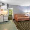 Отель Rodeway Inn & Suites Winter Haven Chain Of Lakes, фото 25