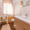 Отель Nice Home in Valbandon with Hot Tub, WiFi & 4 Bedrooms, фото 11