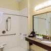Отель Holiday Inn Express Cheektowaga North East, an IHG Hotel, фото 8