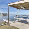 Отель Stylish Galveston Home < 1 Mi to Beach, Bay Access, фото 18