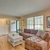Отель Creekside Home w/ Patio & Grill: 17 Mi to Dallas!, фото 6