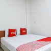 Отель OYO 93503 Lotte Residence, фото 21
