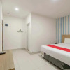 Отель RedDoorz Plus @ Cemara Asri Medan, фото 22