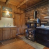 Отель Maccracken Stead -- Ev #3259 2 Bedroom Cabin by RedAwning, фото 8
