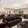 Отель Ramada by Wyndham Emerald Park/Regina East, фото 7