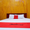 Отель RedDoorz near Kamali Beach Bau Bau, фото 19