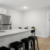 Отель Stylish 2BR Near UT Hyde Park Evonify, фото 17