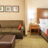 Отель Comfort Suites Anchorage International Airport, фото 35