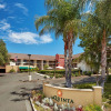 Отель La Quinta Inn & Suites by Wyndham Thousand Oaks-Newbury Park, фото 12