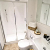 Отель Virexxa Bedford Centre - Premier Suite - 2Bed Flat with Free Parking & Gym, фото 10
