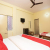 Отель OYO Flagship 22406 Shree Shree Guest House, фото 4