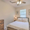 Отель Downtown Pensacola Vacation Rental w/ Yard!, фото 3