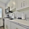 Отель 1244#2 Luxurious Newly Remodeled Beach Home, Sleeps 4 w/ AC, фото 6