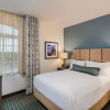 Отель Candlewood Suites Anaheim - Resort Area, an IHG Hotel, фото 4