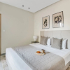 Отель Sanders Crystal - Humble 1-bdr Apt w Balcony, фото 3