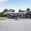 Отель 8 Person Holiday Home in Albaek, фото 16