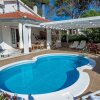 Отель Spacious Holiday Home in Molat With Pool в Задаре