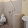 Отель OYO 90884 Rori Homestay, фото 11