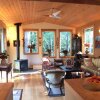 Отель Nomadic Bull B&B на Острове Габриоле