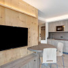 Отель Wood Mountain Planet Suite House, фото 13