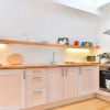 Отель Charming Flat Near Earl'S Court Station / 4 Guests, фото 9