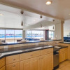 Отель Waterfront Getaway 5 6 Bedrooms 5.5 Bathrooms Condo, фото 4