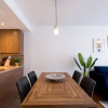 Отель Fresh & Styled 2 Bedroom Apt in Mile End, фото 9