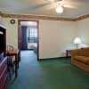 Отель Country Inn & Suites by Radisson, Elk River, MN, фото 5