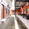 Отель OYO 91827 Tutus Homestay Syariah, фото 19