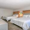 Отель Holiday Inn Resort Oceanfront at Surfside Beach, an IHG Hotel, фото 7