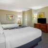 Отель La Quinta Inn & Suites by Wyndham Gainesville, фото 6