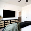 Отель Blue Lagoon 2 Bedroom Condo, фото 4