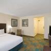 Отель La Quinta Inn & Suites by Wyndham Jackson, фото 5