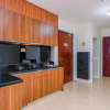 Отель Elegant And Nice 2Br At L'Avenue Pancoran Apartment, фото 4