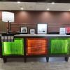 Отель Hampton Inn & Suites Dallas Market Center, фото 2