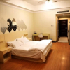 Отель Yijia Holiday Guest House, фото 1