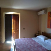 Отель Holiday House 