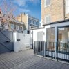Отель Newly Refurbished Modern 3 Bedroom Apartment in Affluent Fulham в Лондоне