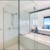 Отель Sealuxe Central Surfers Paradise - Ocean View Deluxe, фото 20