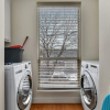 Отель CozySuites Oak Lawn with great rooftop, фото 8