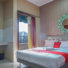 Отель RedDoorz near Kemang Square, фото 4